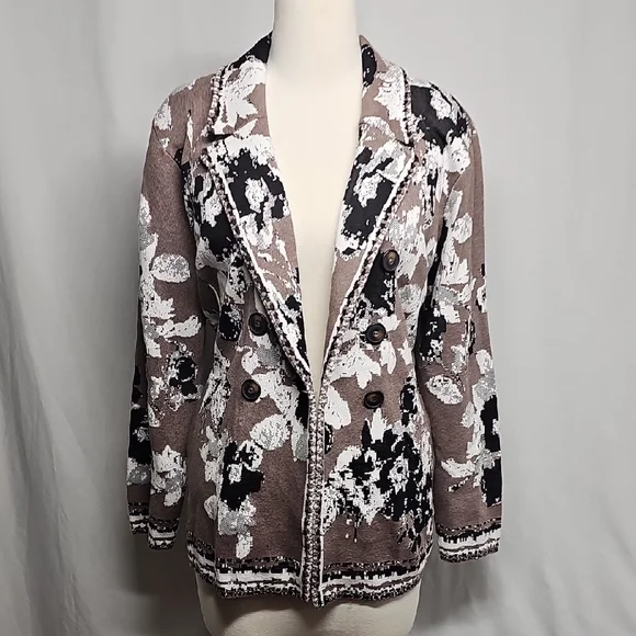 Chico's Black and White Floral Blazer - Picture 7 of 11